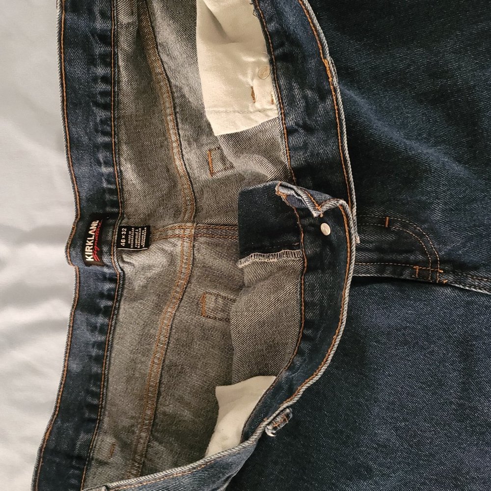 Kirkland Signature Denim Relaxed Fit Jeans, 46 x 32 Pristine Condition AAA+++